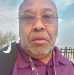 Meet your Posher, Derrick